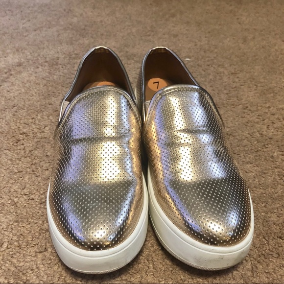 Steve Madden Gold Espadrille - Picture 2 of 6
